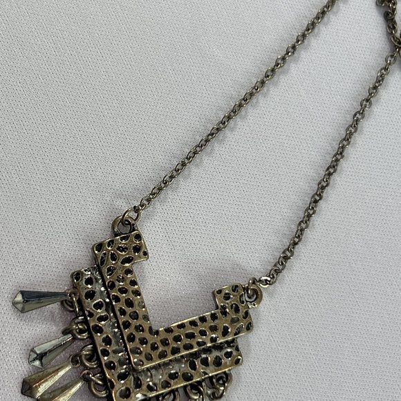 Silver Tone Necklace Textured Dangled Pendant Statement 29-31" Long - Picture 4 of 6